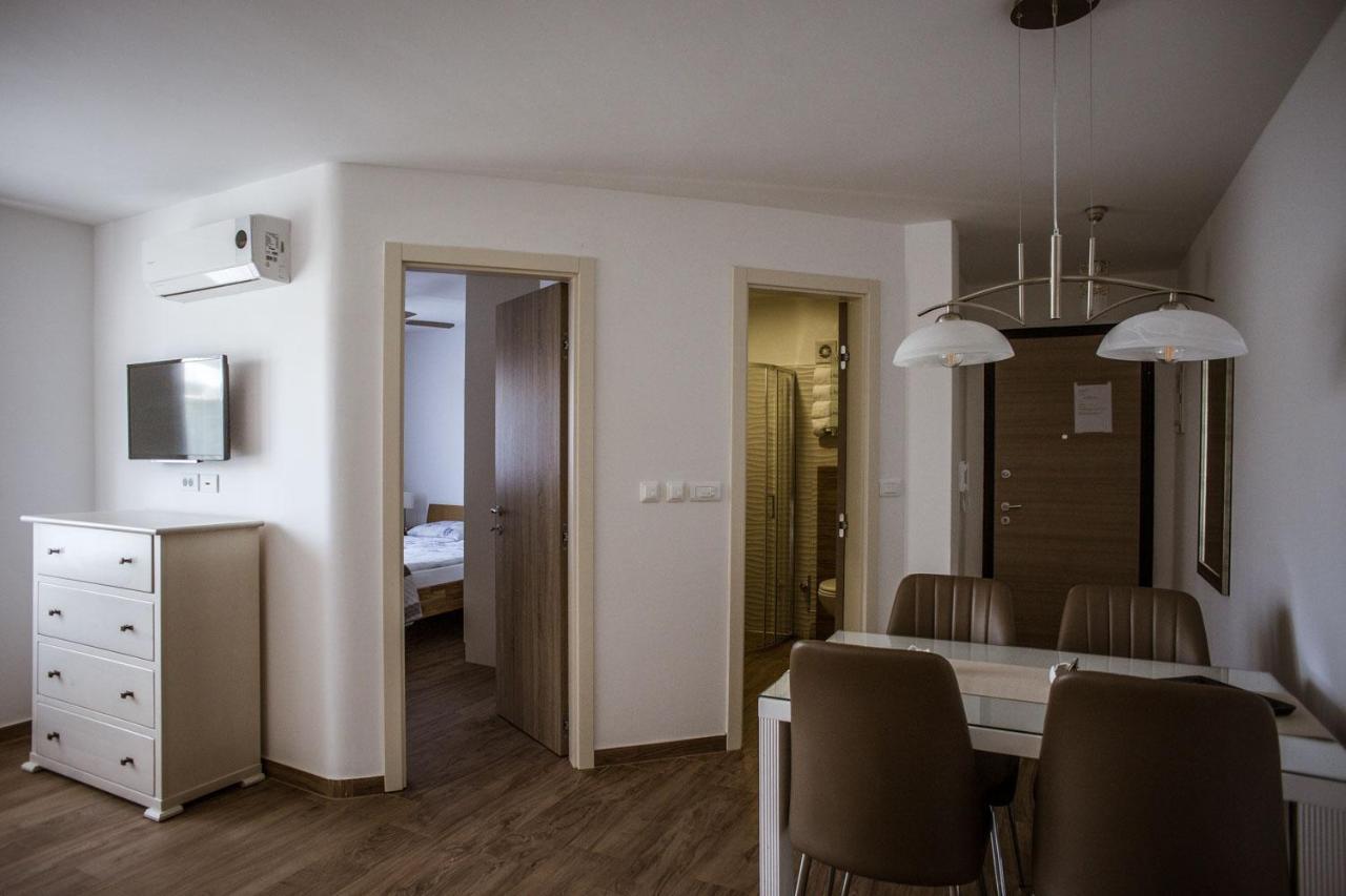 Marco Apartments Fazana Exterior photo